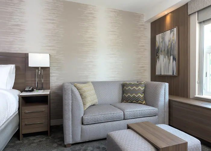 Courtyard By Marriott Edgewater Nyc Area
